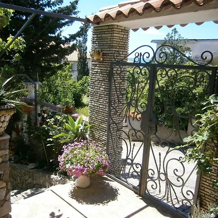 Fuer 2 Persmit Balkon Apartment Novi Vinodolski