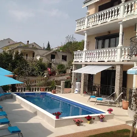 Fuer 2 Persmit Balkon
