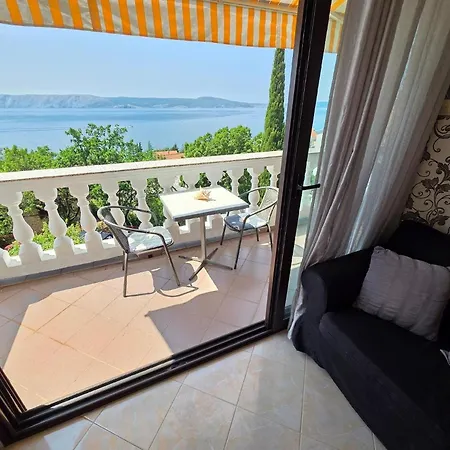 Apartamento Fuer 2 Persmit Balkon *
