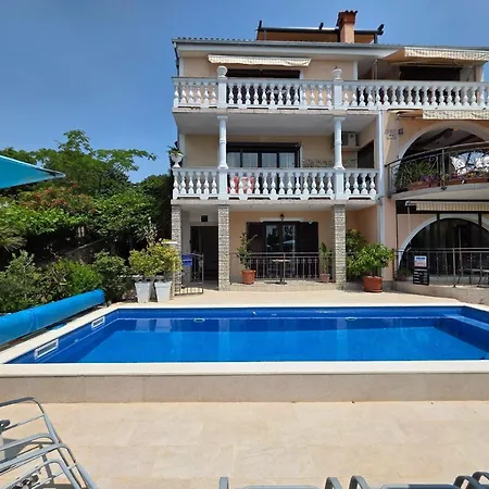 Apartamento Fuer 2 Persmit Balkon