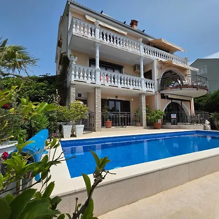 Fuer 2 Persmit Balkon Apartamento